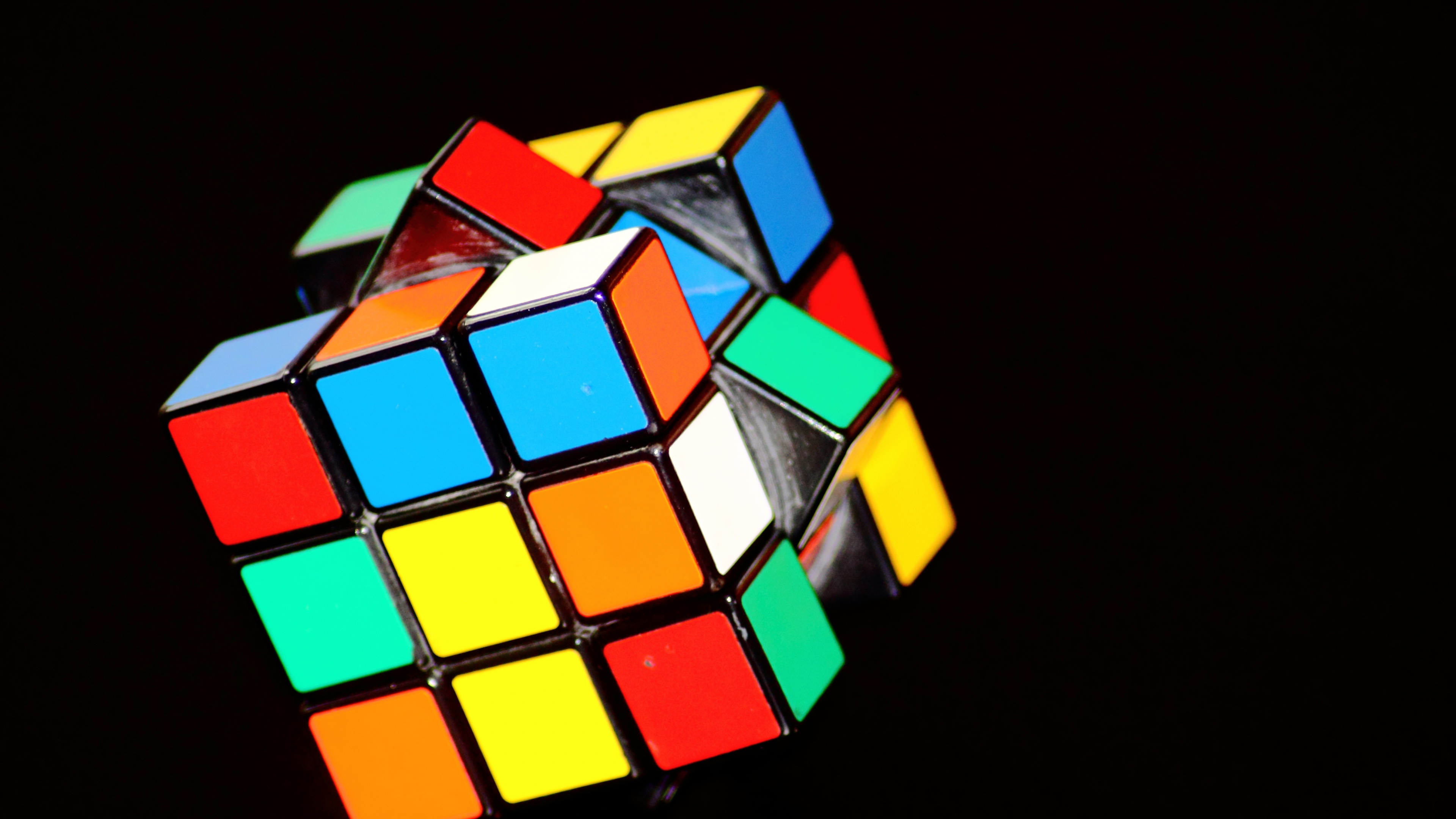 Rubiks Cube - HD Wallpaper 