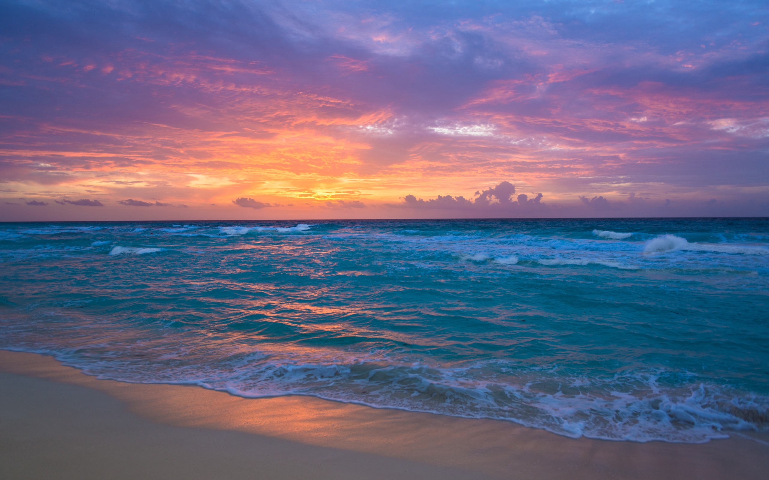 Wallpaper Seaside, Dawn, Sea, Waves, Sand, Sky Clouds, - Ocean Beach - HD Wallpaper 