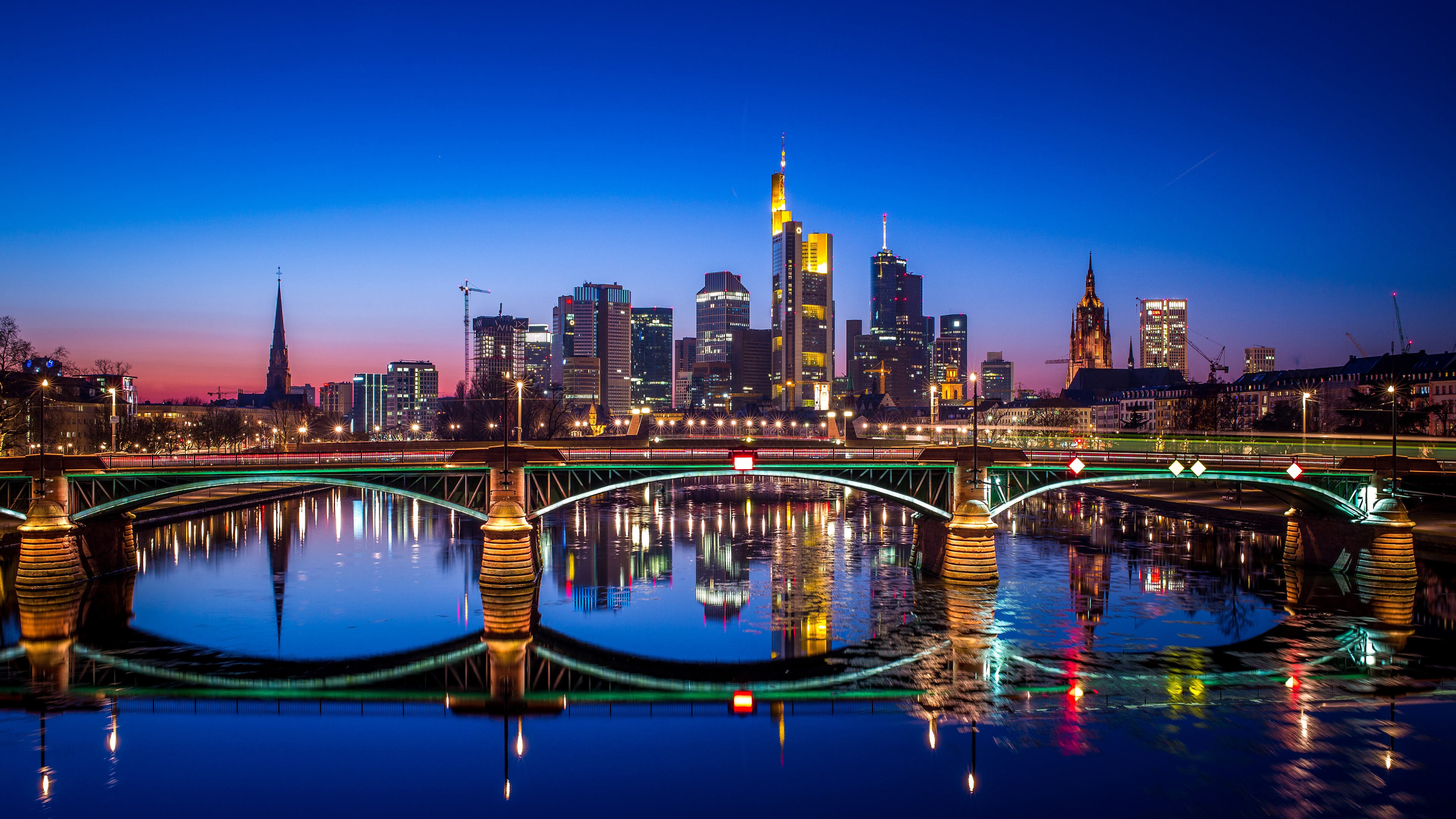 Frankfurt Bridge Night Germany Uhd 4k Wallpaper - HD Wallpaper 