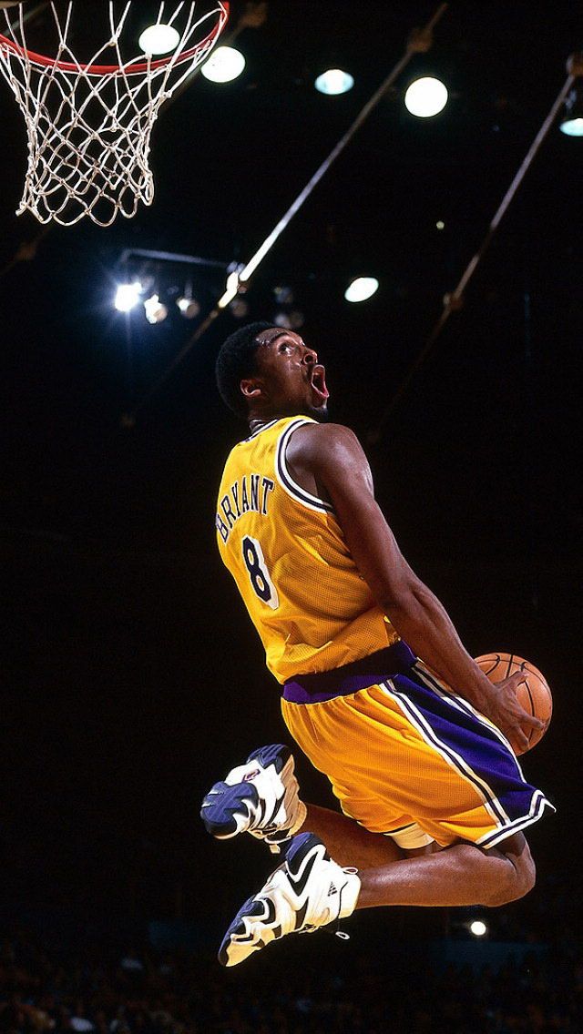 Kobe Bryant Iconic - HD Wallpaper 