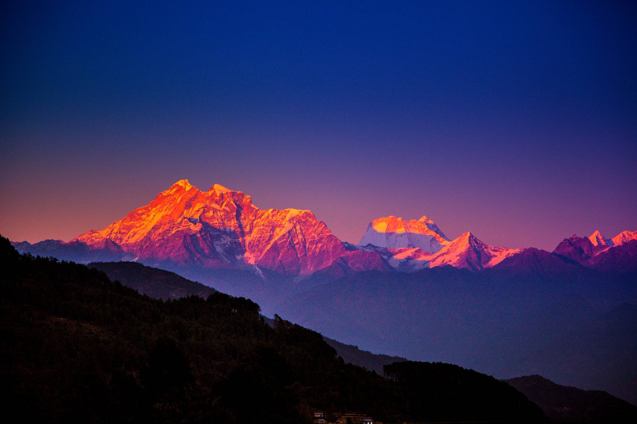 Wallpapers Of Himalayas - Himalayan Mountains - HD Wallpaper 