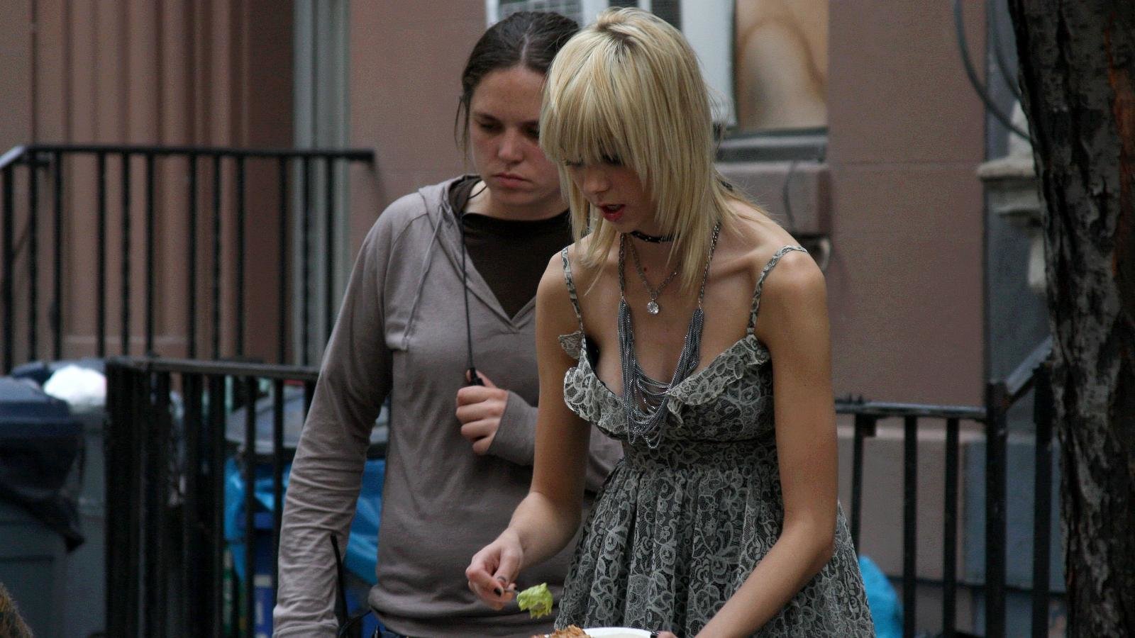 Free Taylor Momsen High Quality Wallpaper Id - Girl - HD Wallpaper 