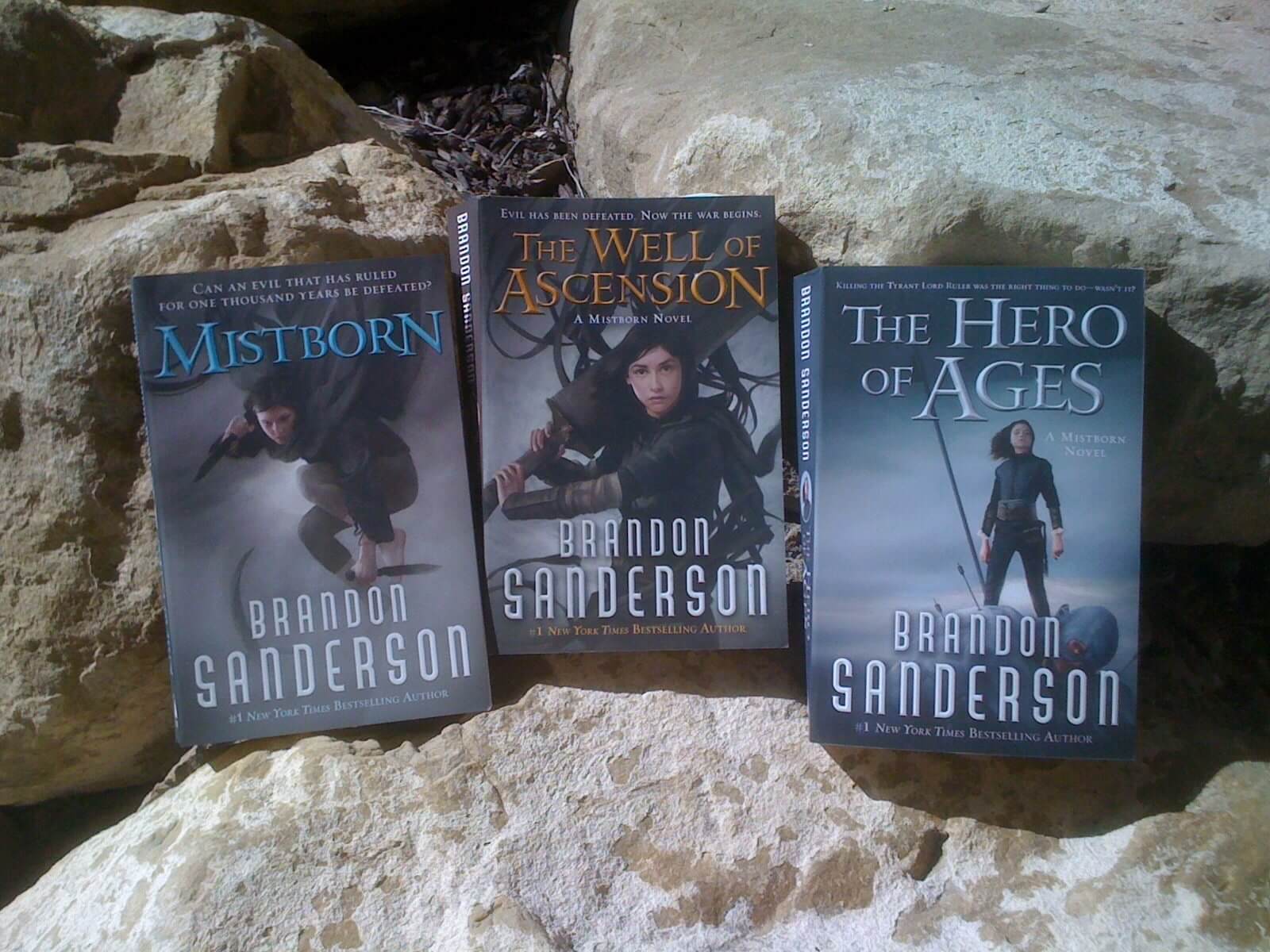 Mistborn Covers Trade Paperback - HD Wallpaper 