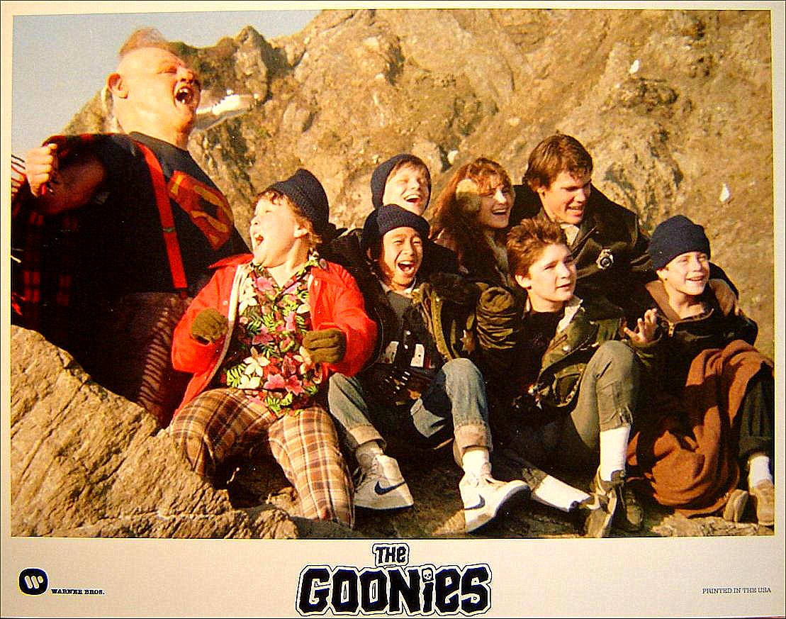Goonies Nike - HD Wallpaper 