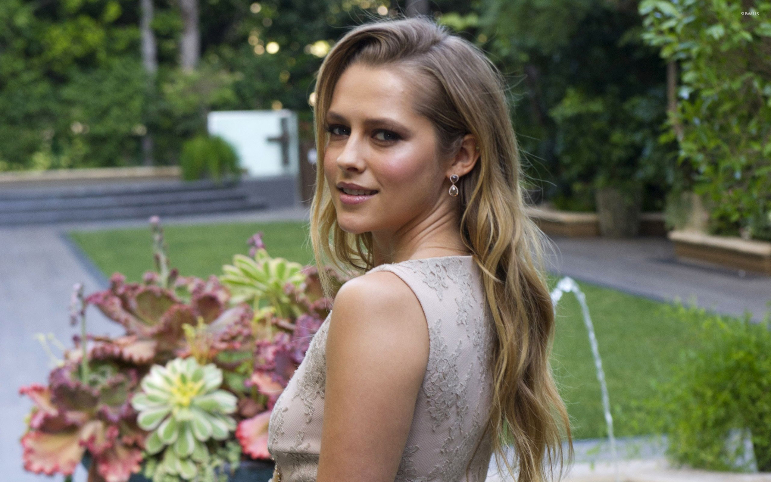 Teresa Palmer Hd - HD Wallpaper 