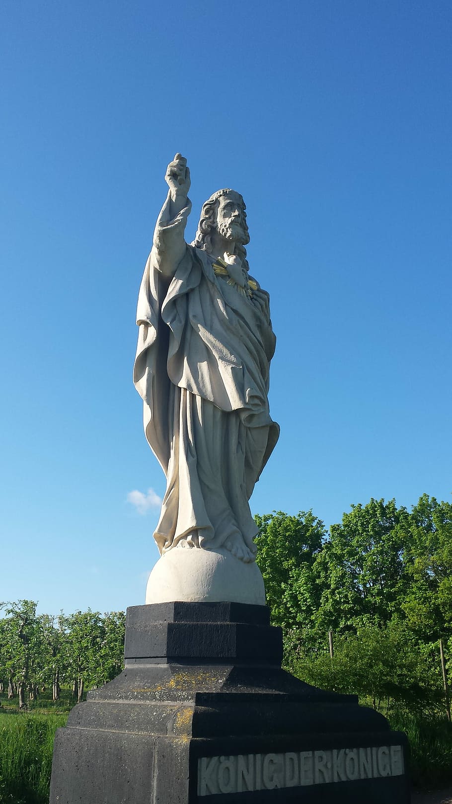 King, Jesus, Bible, Statue, Faith, Worship, Son Of - Monumento De Dios - HD Wallpaper 