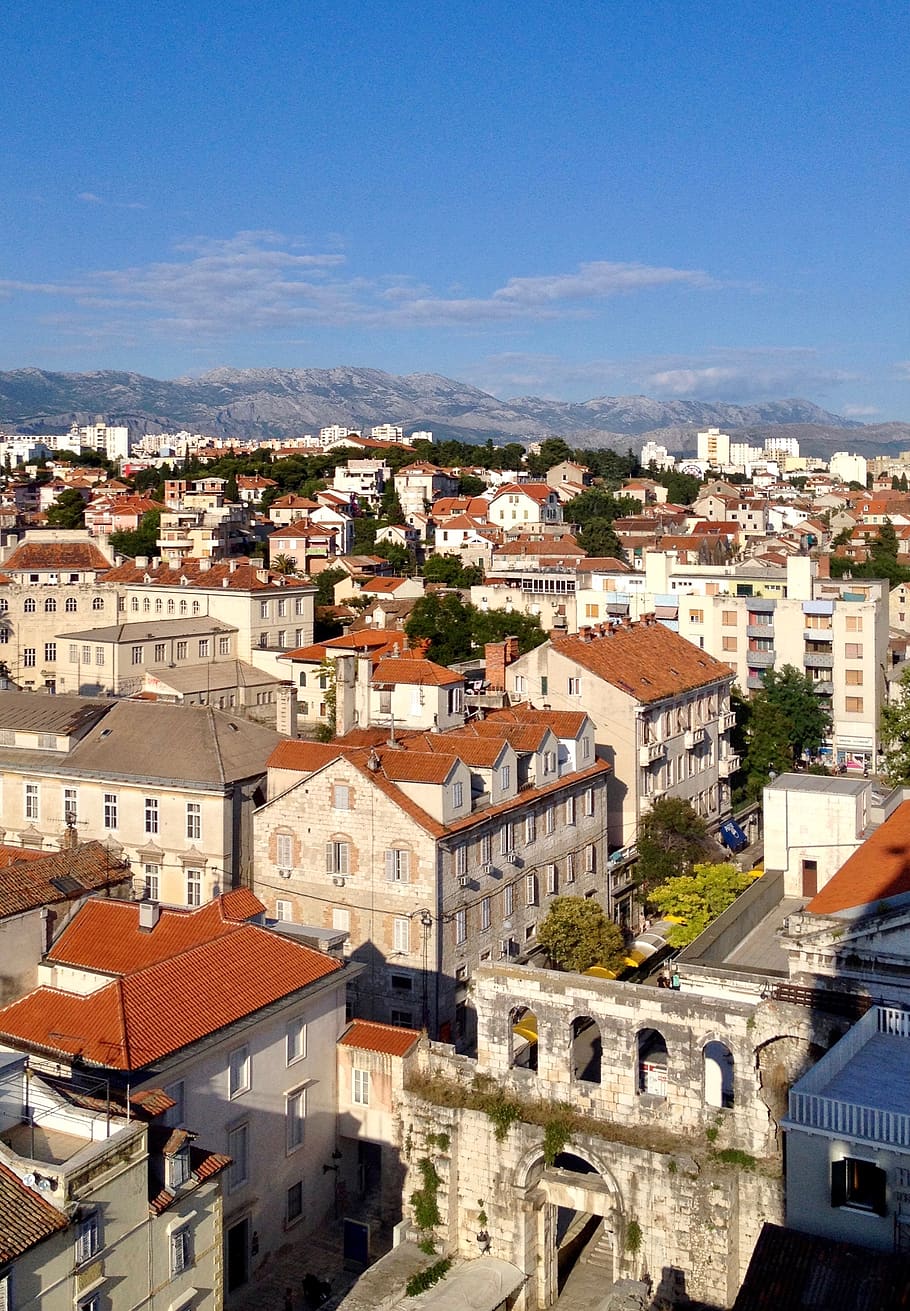 Croatia, Split, City, Town, Mediterranean, Building - Split Harbour - HD Wallpaper 