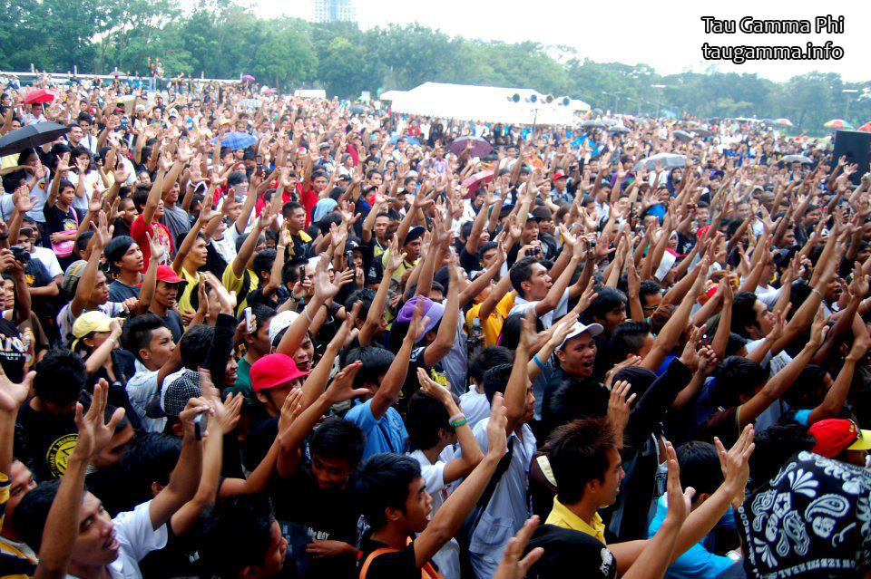 Tau Gamma Phi Info - Tau Gamma Phi Parade - HD Wallpaper 