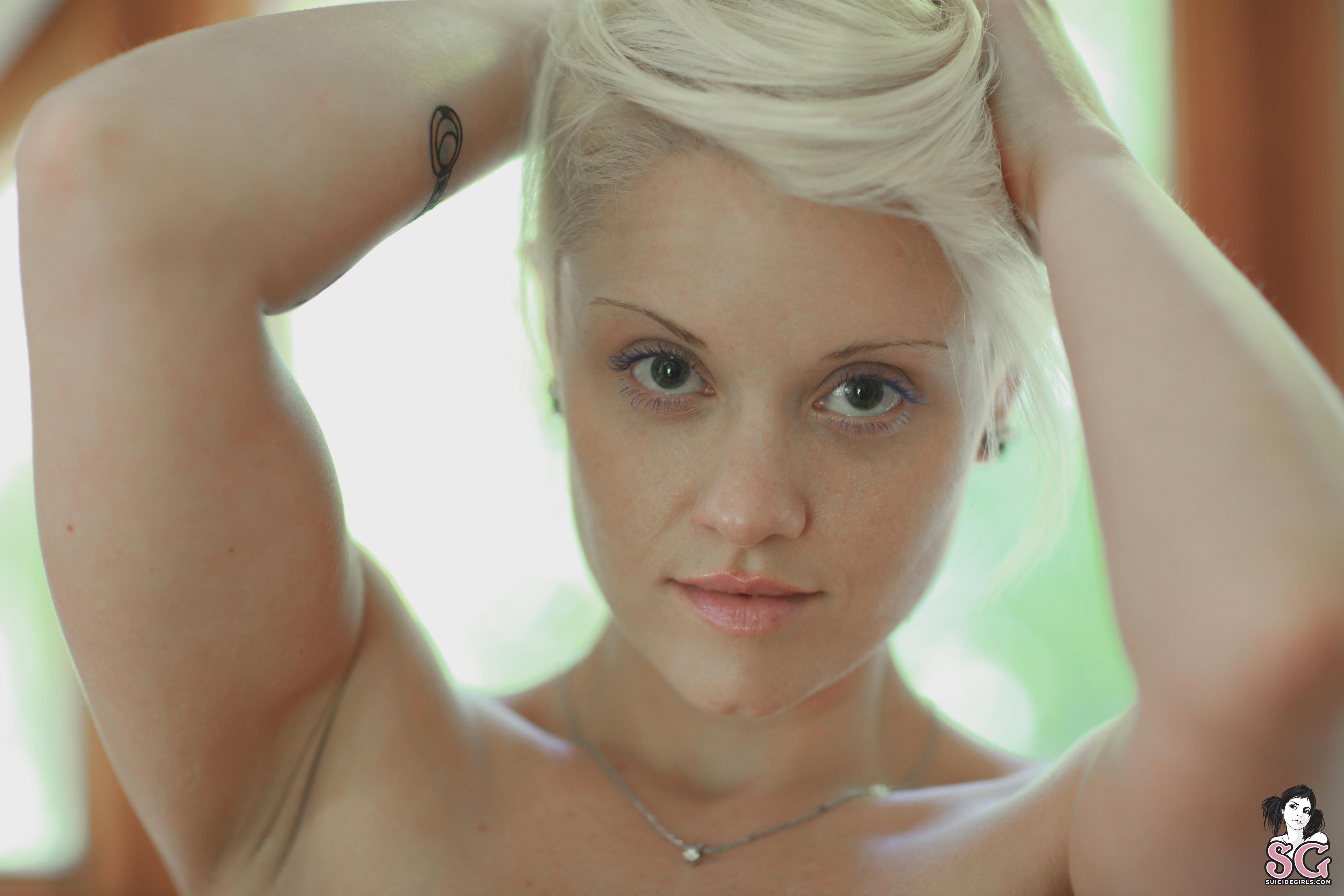 Suicide Girls Armpits - HD Wallpaper 