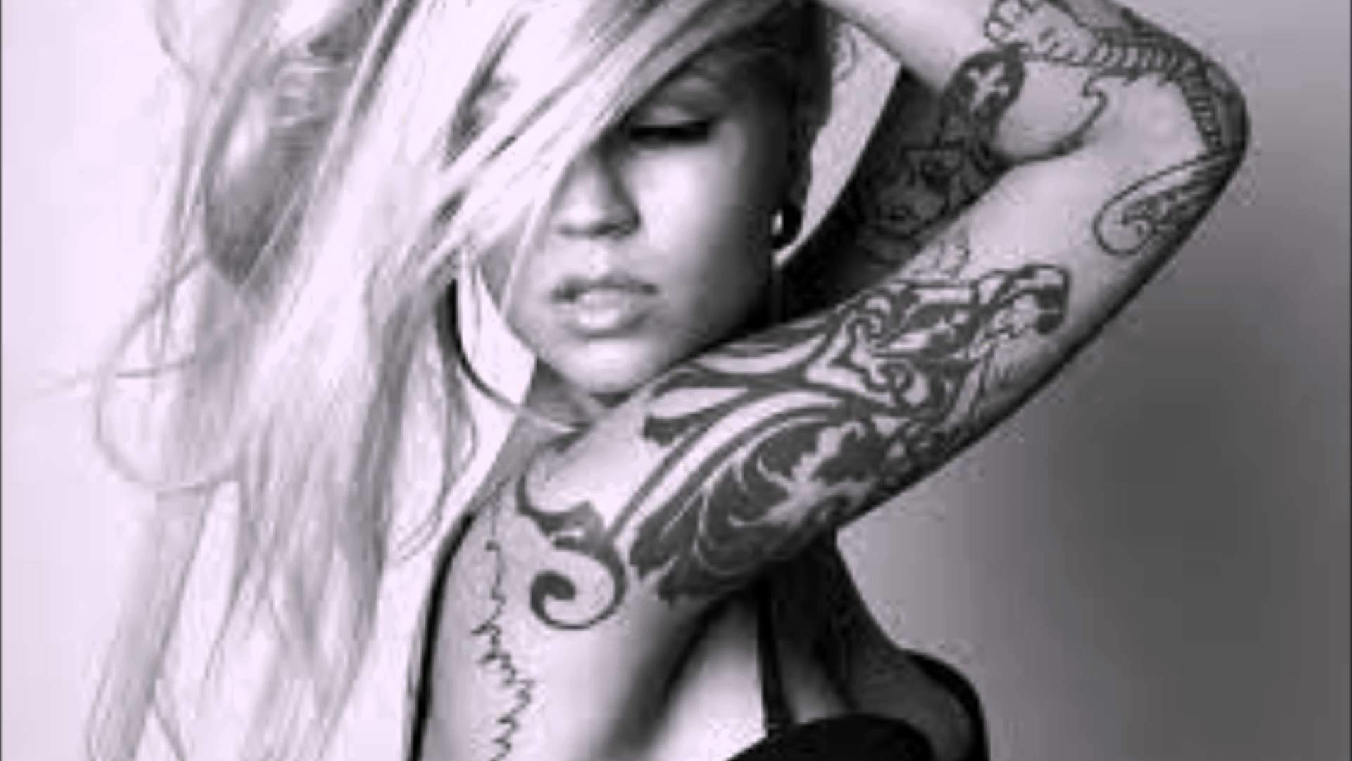 20 Hot Inked Girls 
 Data-src - She Was Powerful Not Because She Wasn T Scared But - HD Wallpaper 