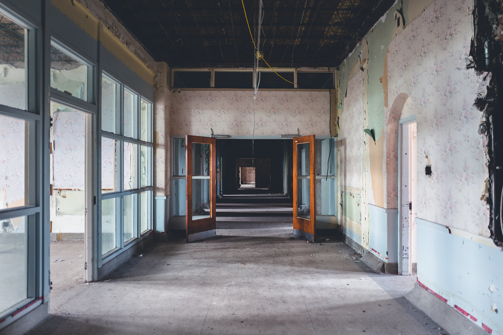 Floor - HD Wallpaper 