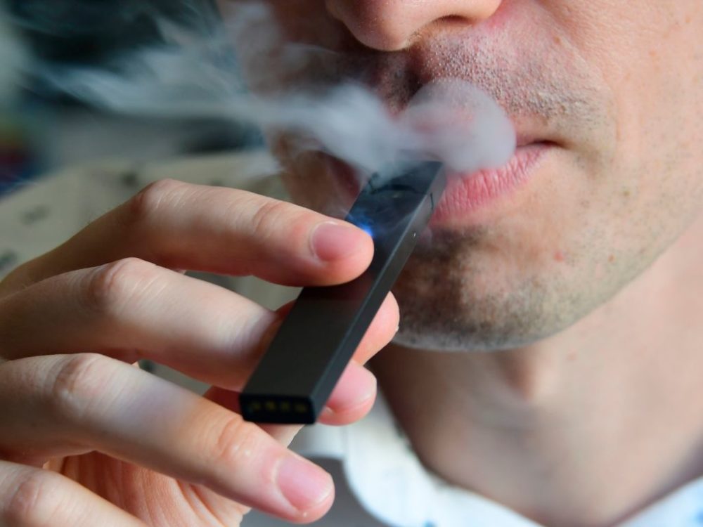 The Cdc Is Investigating Nearly 200 Vaping-related - Lungs On Vaping - HD Wallpaper 