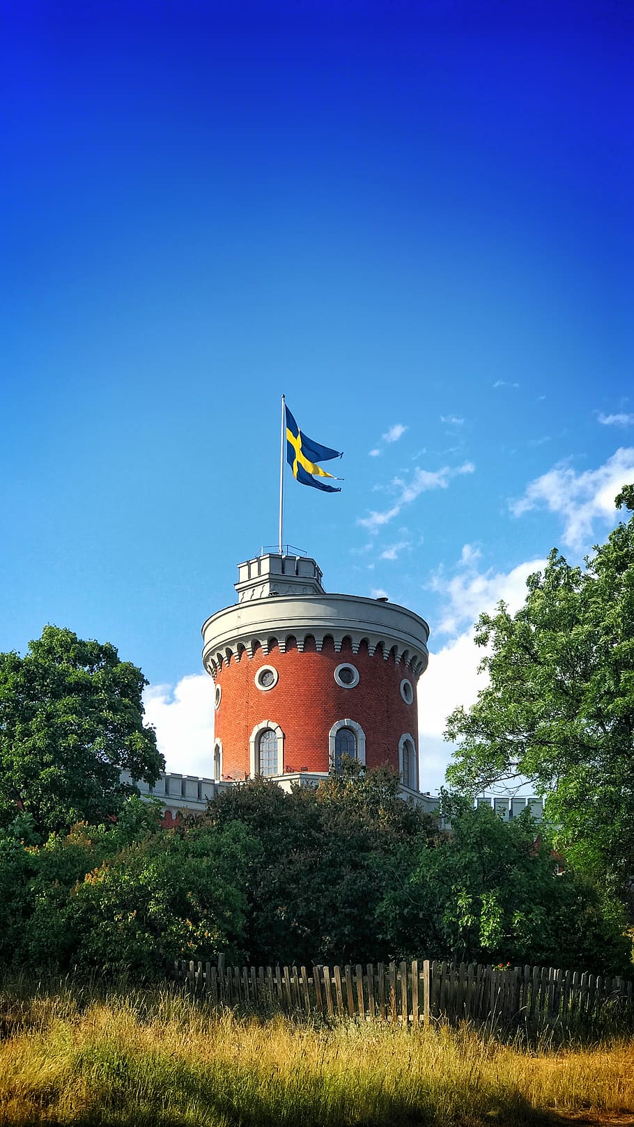 Stockholm, Sweden, Architecture, Tower, Building, Flag, - Tree - HD Wallpaper 