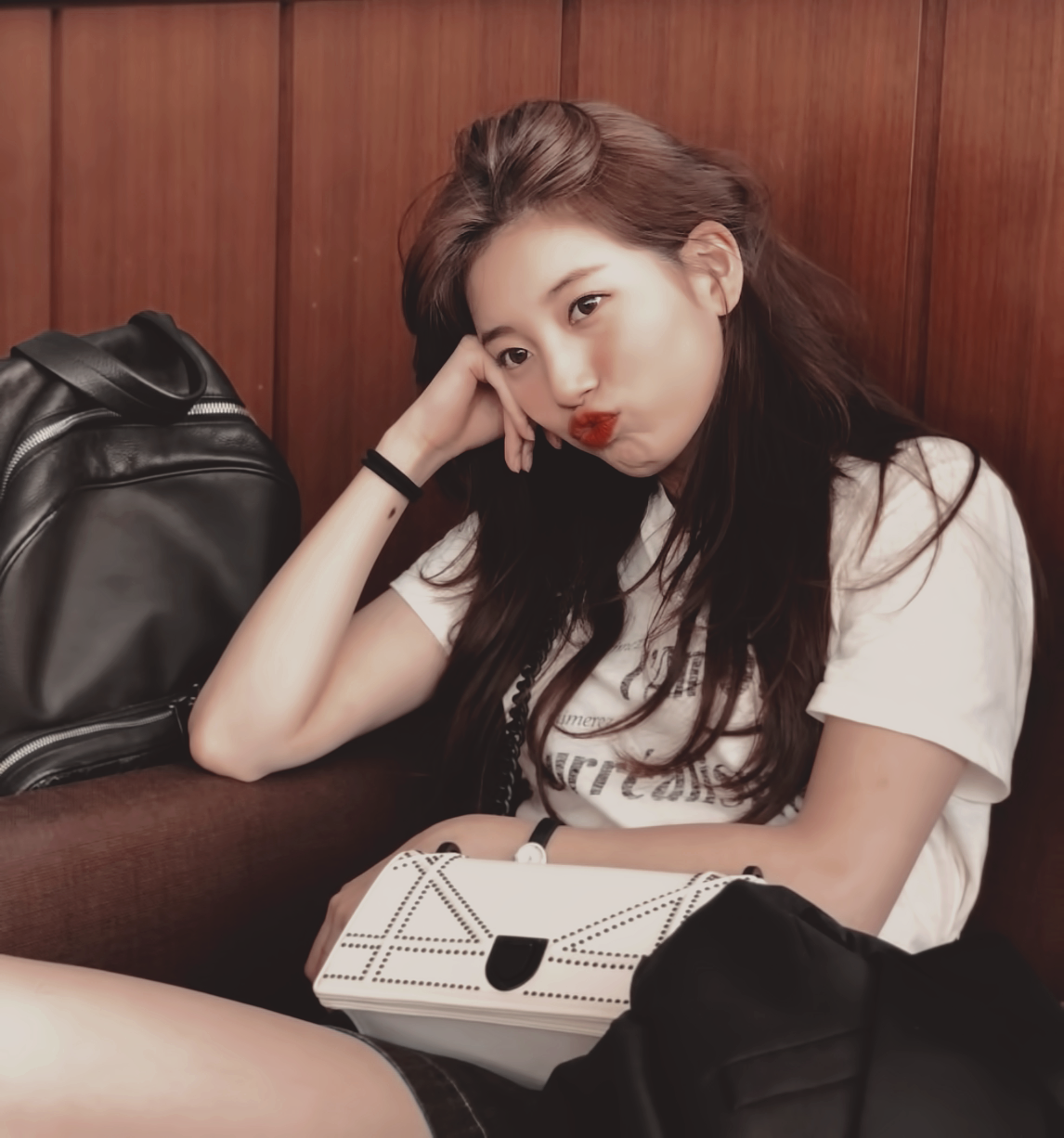 Suzy, Bae Suzy And Girl - Bae Suzy Vagabond - HD Wallpaper 