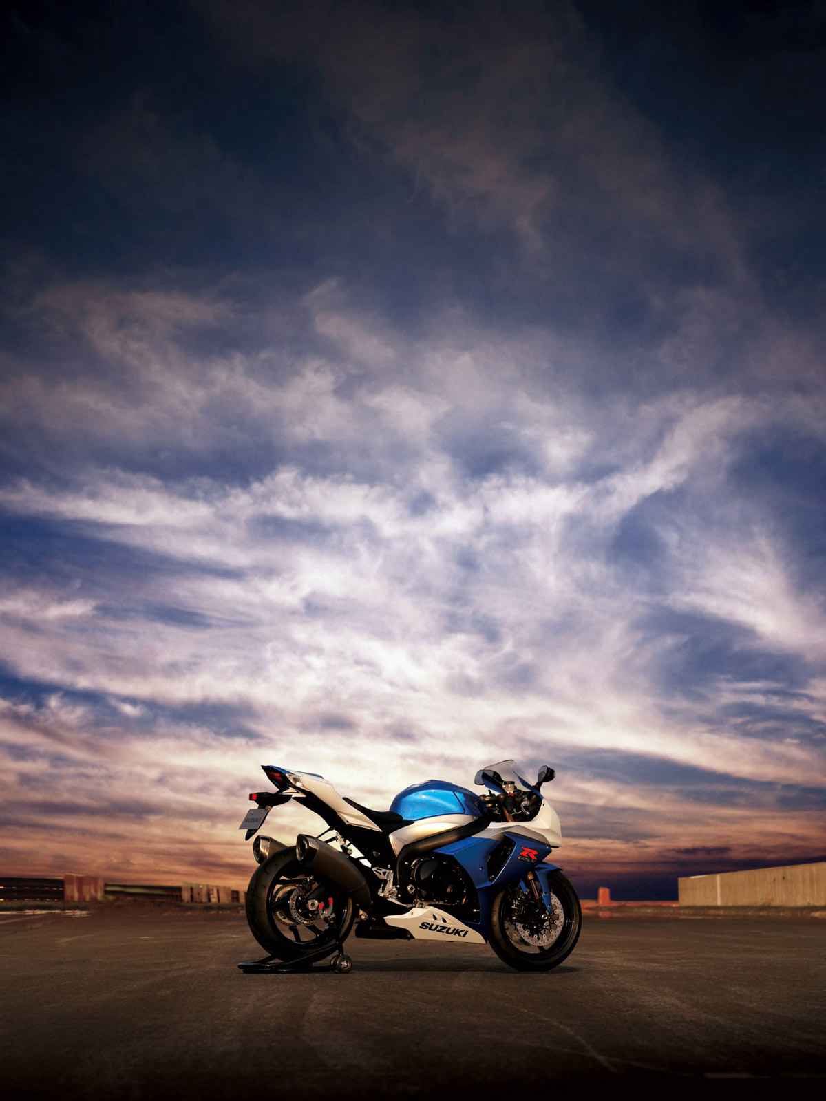 Mobile Suzuki Gsxr 1000 Wallpaper Suzuki Gsx R1000 K9 10x1600 Wallpaper Teahub Io