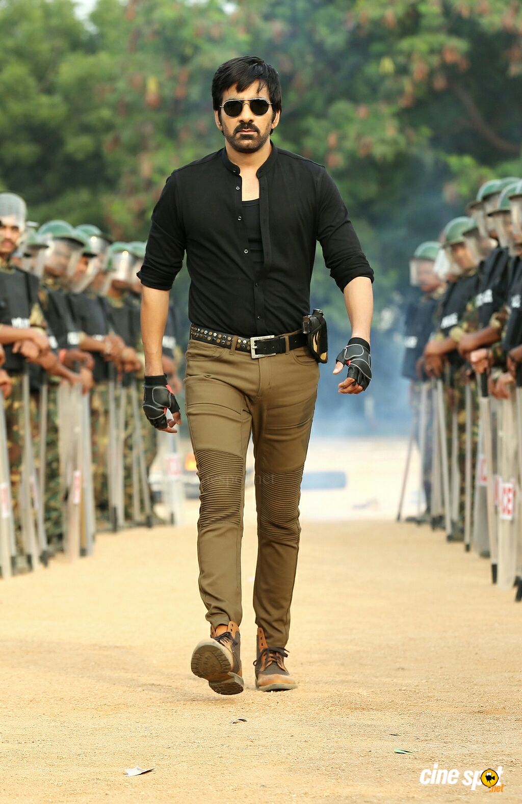 Touch Chesi Chudu Ravi Teja - HD Wallpaper 