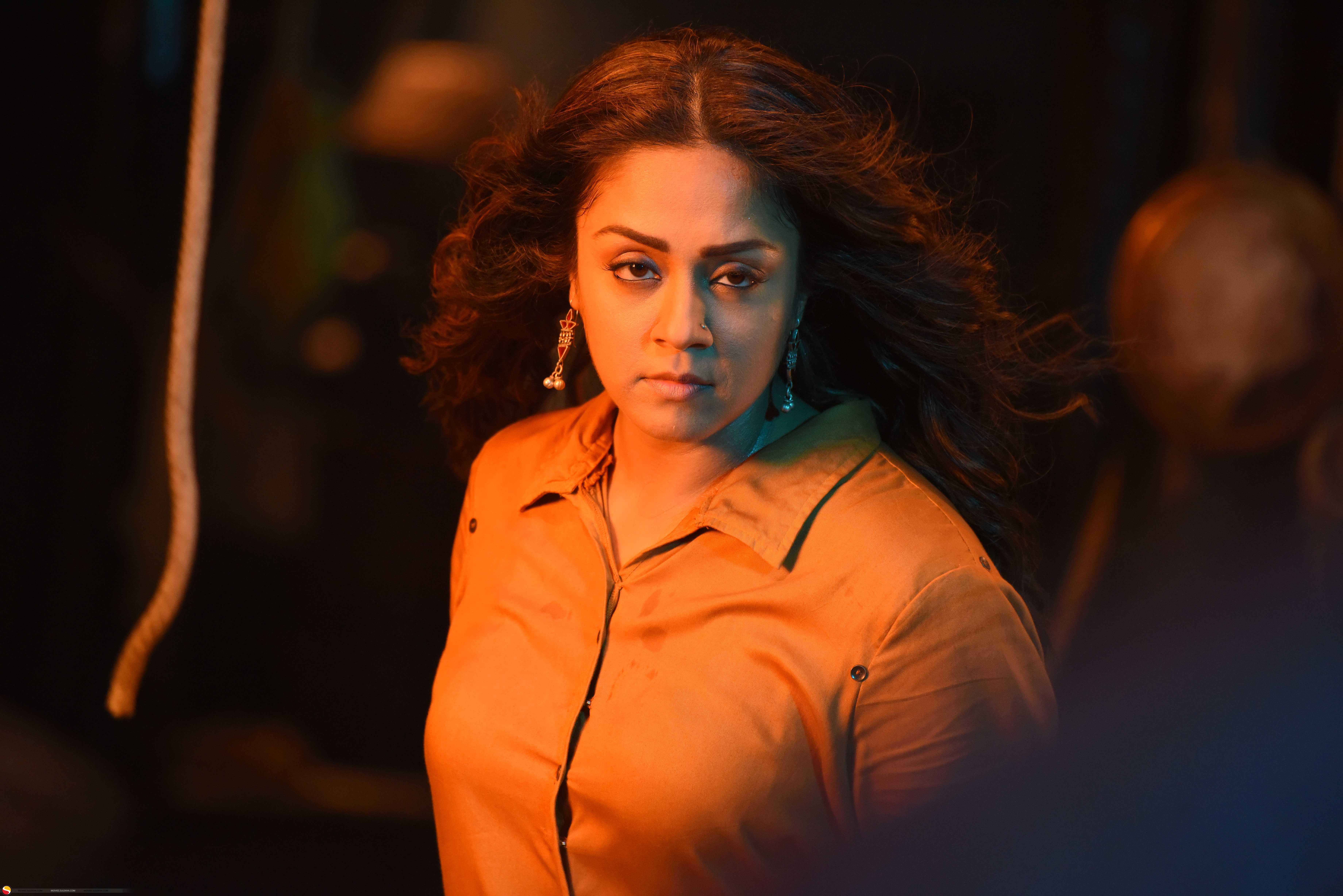 Jyothika Jackpot Movie Stills - HD Wallpaper 