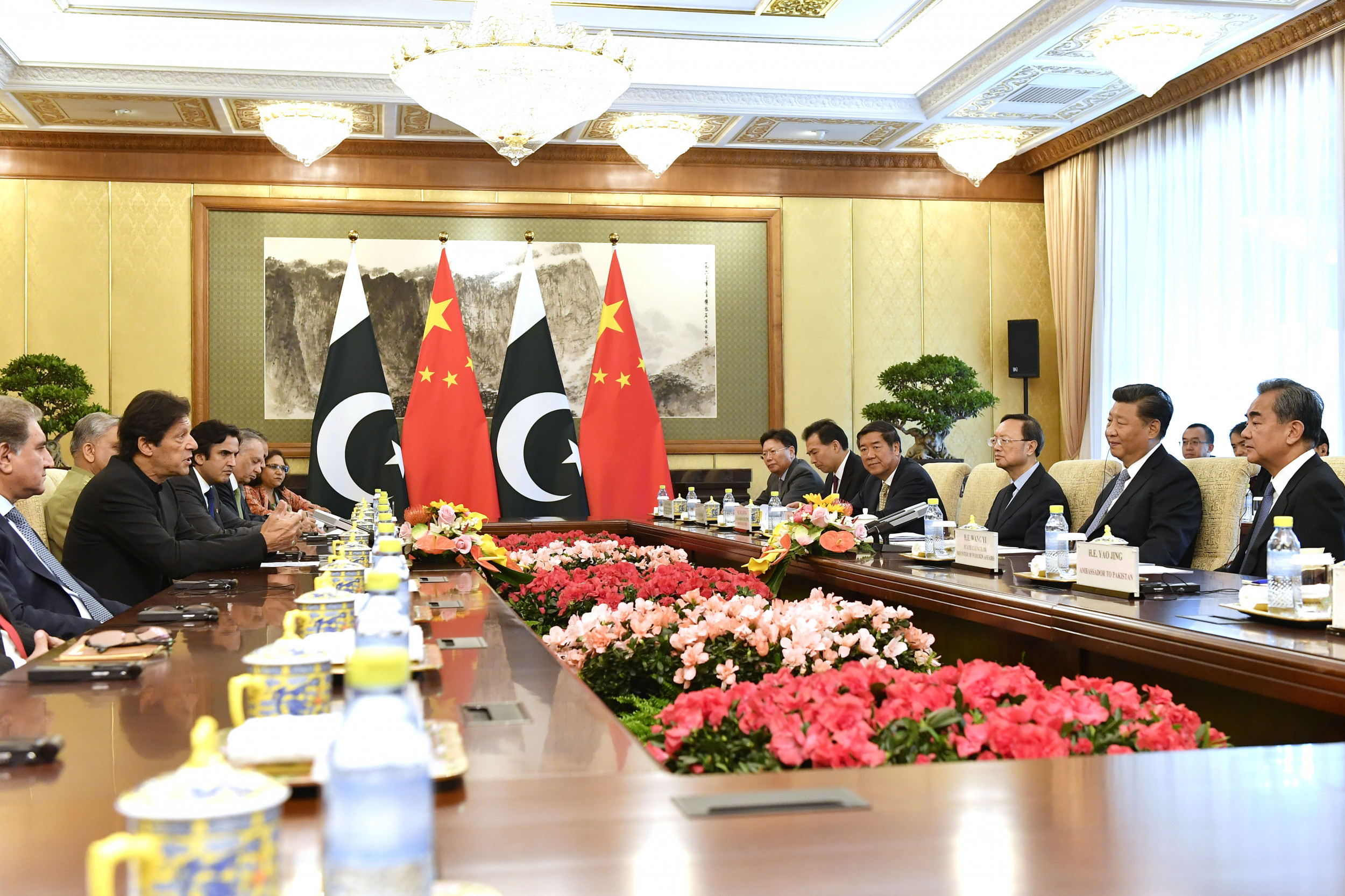 Pakistan Imran Khan China Xi Jinping - Pakistan Imran Khan Meets China Xi Jinping - HD Wallpaper 