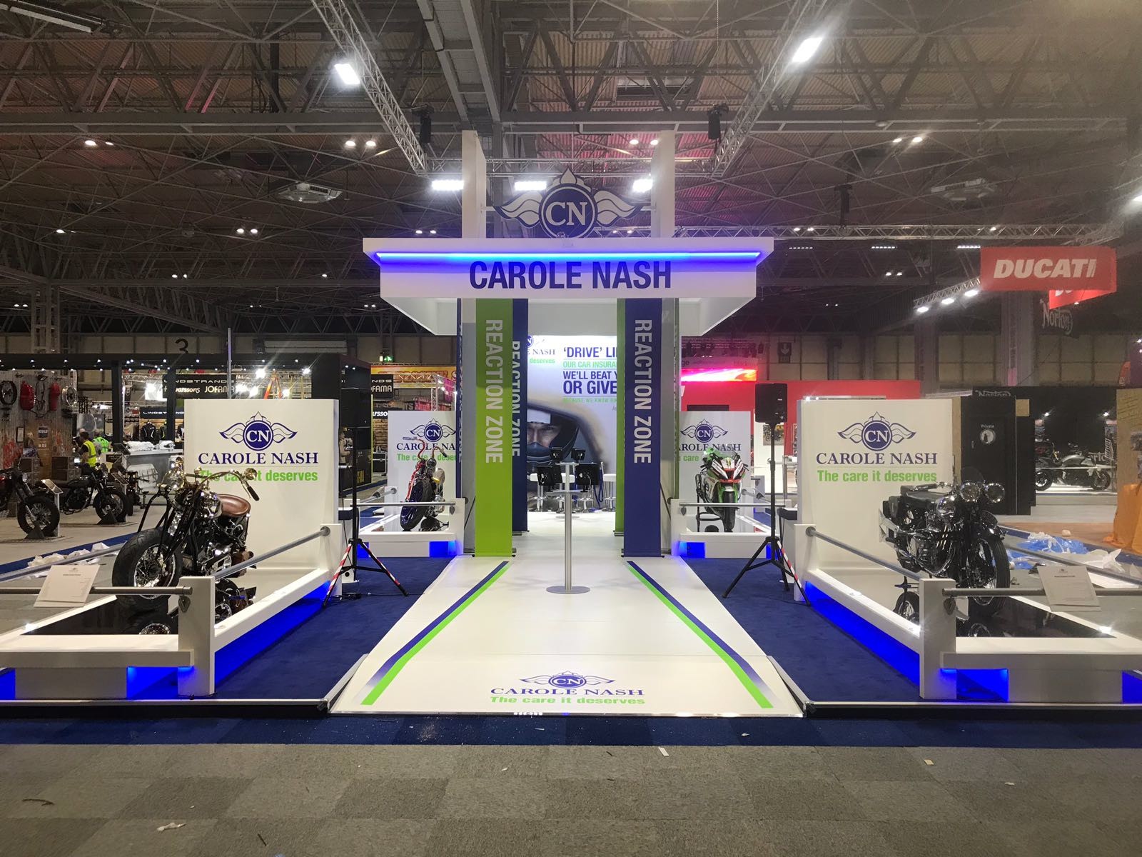 Exhibition Stand Design And Build For Carole Nash At - Auto Show - HD Wallpaper 