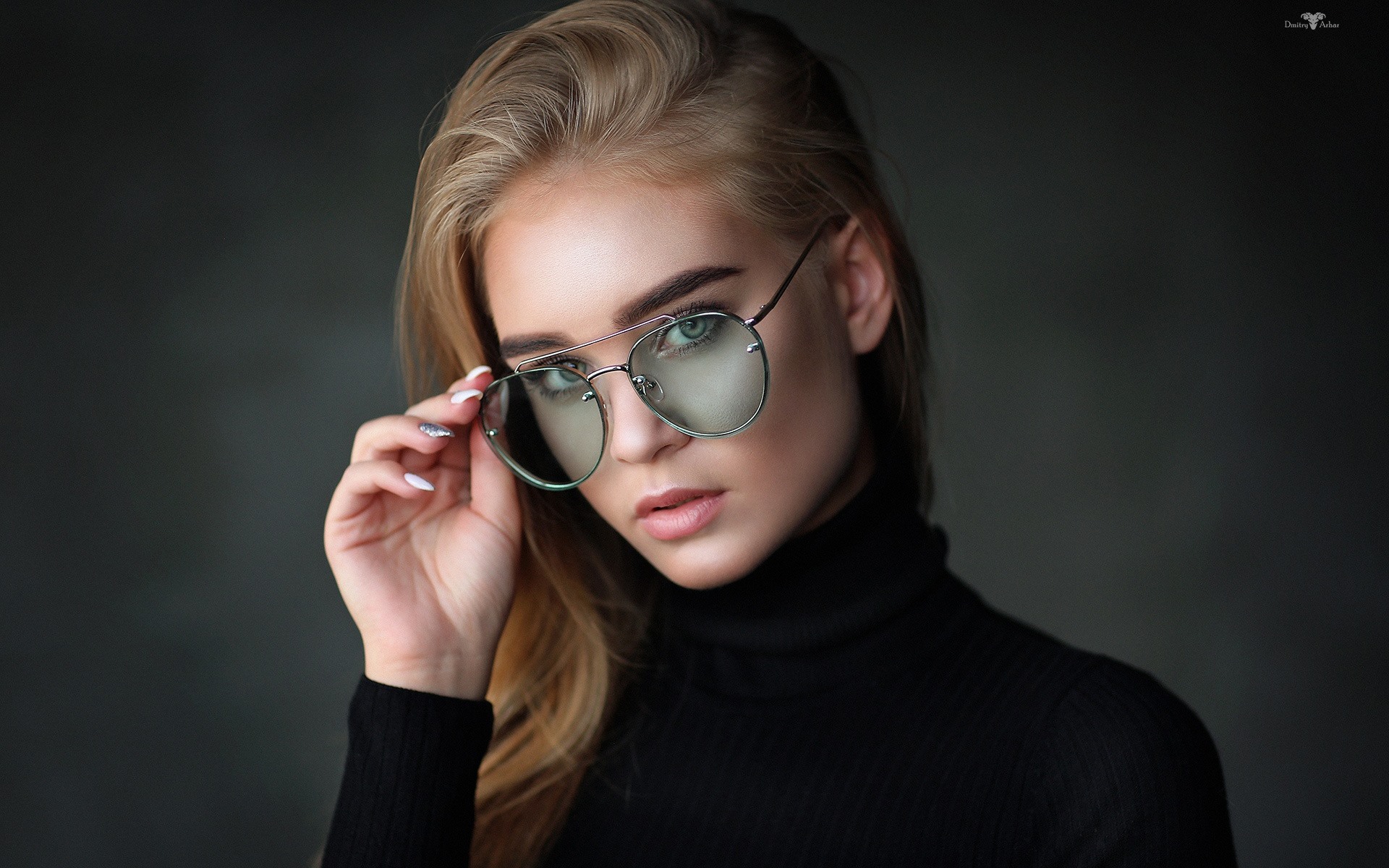 Wallpaper Blonde Girl, Glasses, Black Sweater - Portrait Photography - HD Wallpaper 