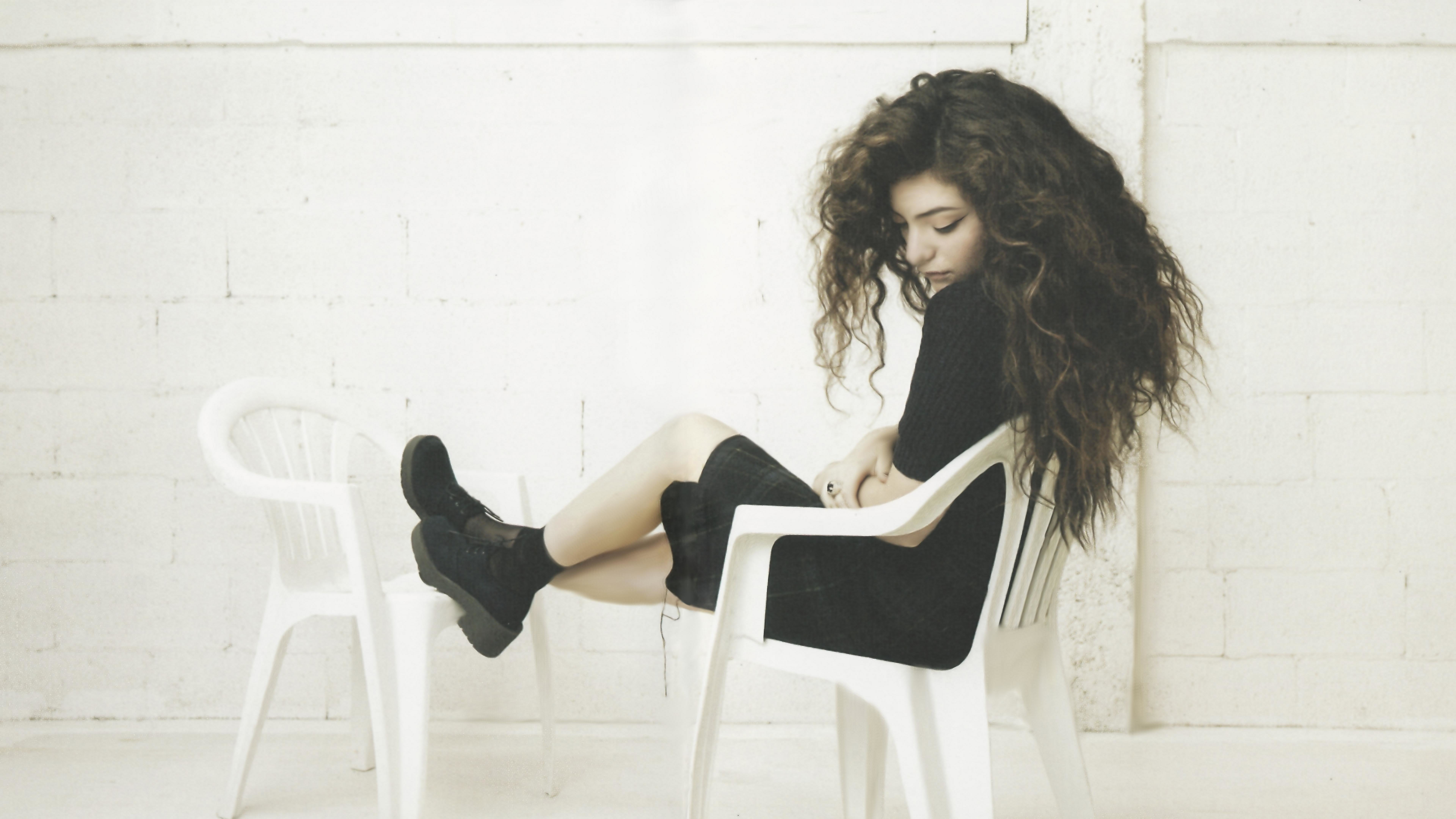 Awesome Lorde Free Wallpaper Id - Lorde Pure Heroine Photoshoot - HD Wallpaper 