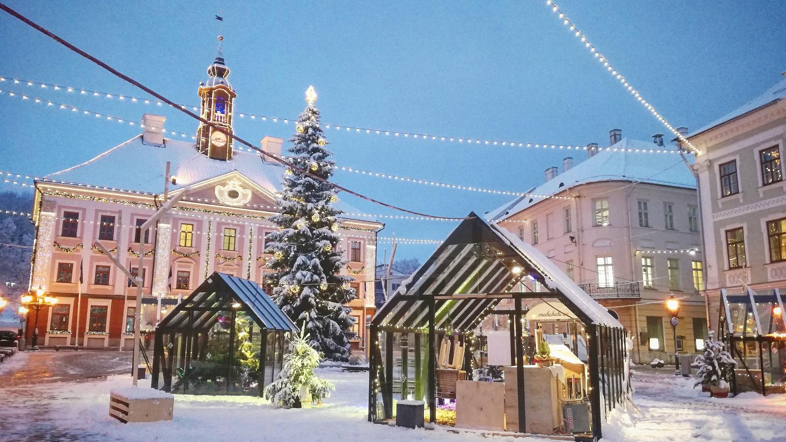Tartu Town Hall Square - HD Wallpaper 