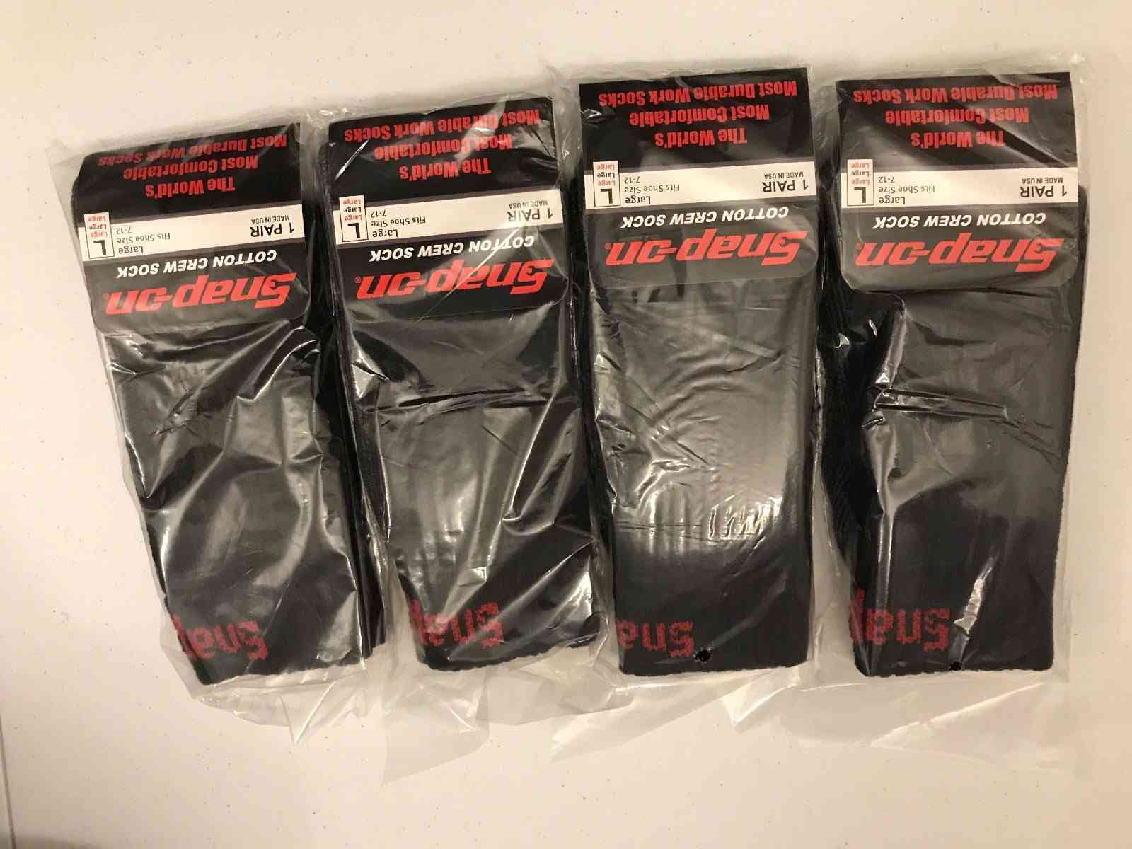 Snap-on Socks - Synthetic Rubber - HD Wallpaper 