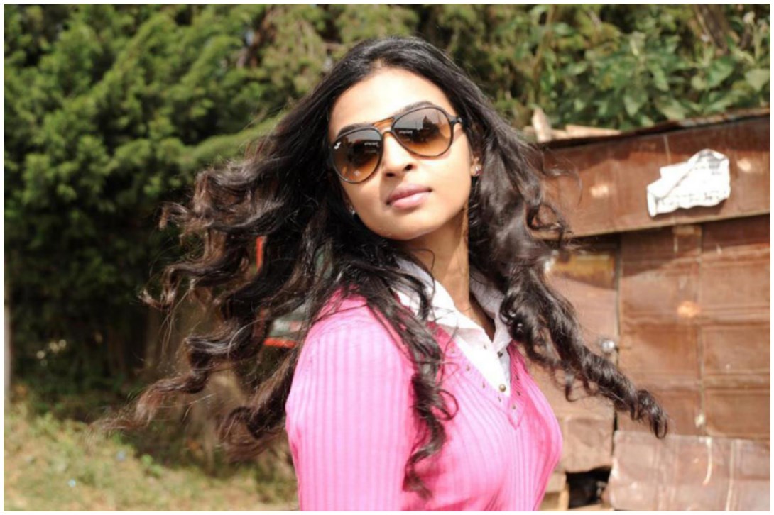 Radhika Apte Kabali Actress Hd Wallpapers - Indian Beautiful Hair Style - HD Wallpaper 