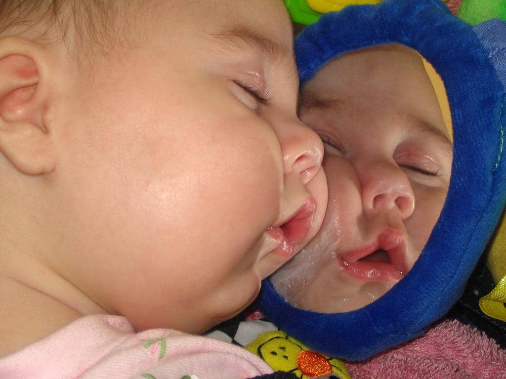 Newbon Sleeping Photography Images Og Babies - Most Beautiful Cute Babies In The World - HD Wallpaper 