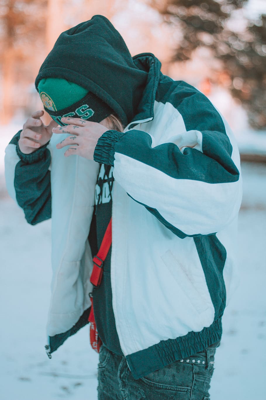 Snow - HD Wallpaper 