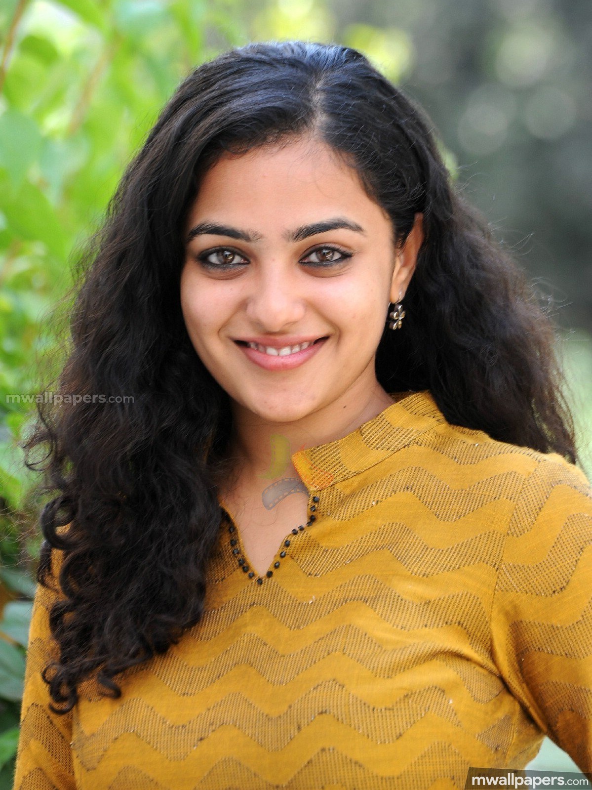 Nithya Menon Cute Hd Photos (17590) - HD Wallpaper 