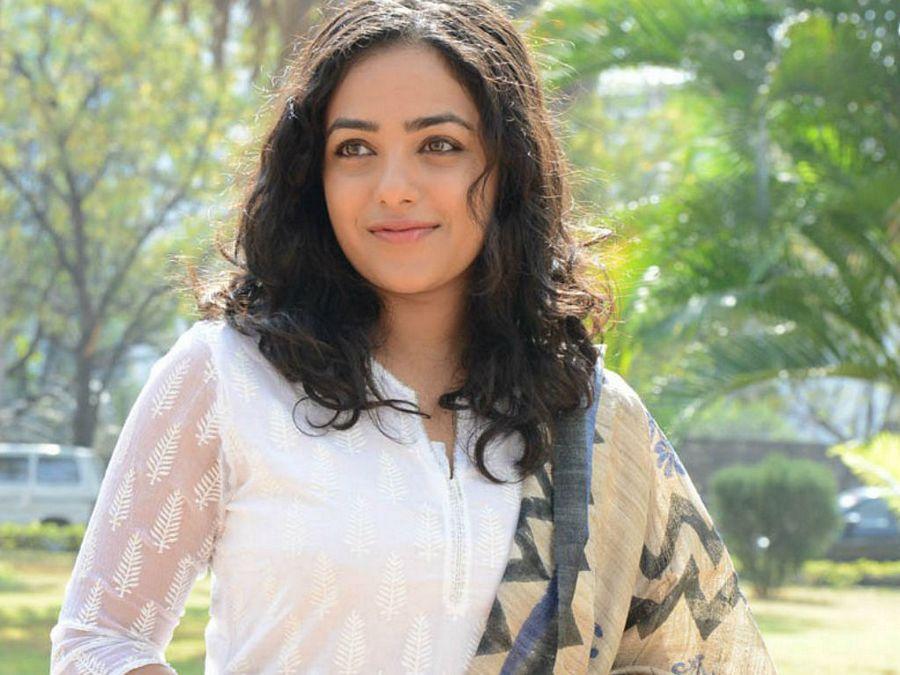 Nithya Menen - HD Wallpaper 