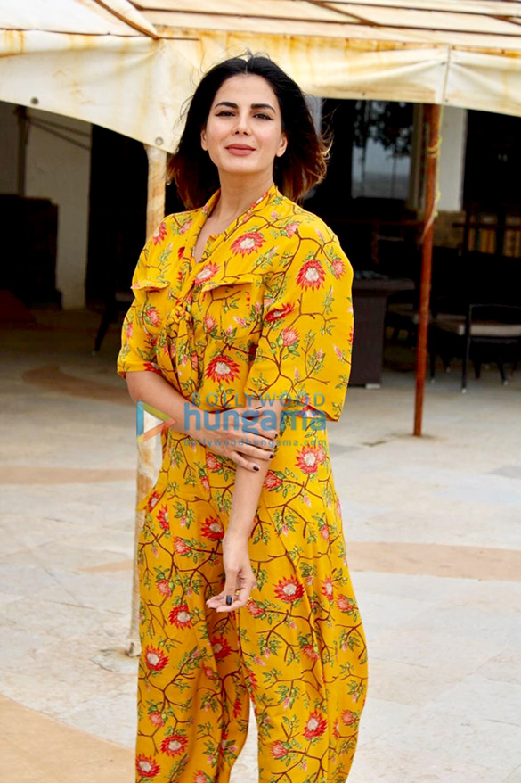 Taapsee Pannu, Kirti Kulhari And Nithya Menon Snapped - Kimono - HD Wallpaper 