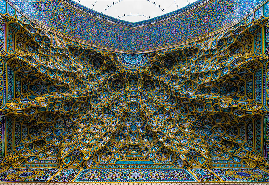 Fatima Masumeh Shrine, Qom, Iran - Mosque Ceilings - HD Wallpaper 