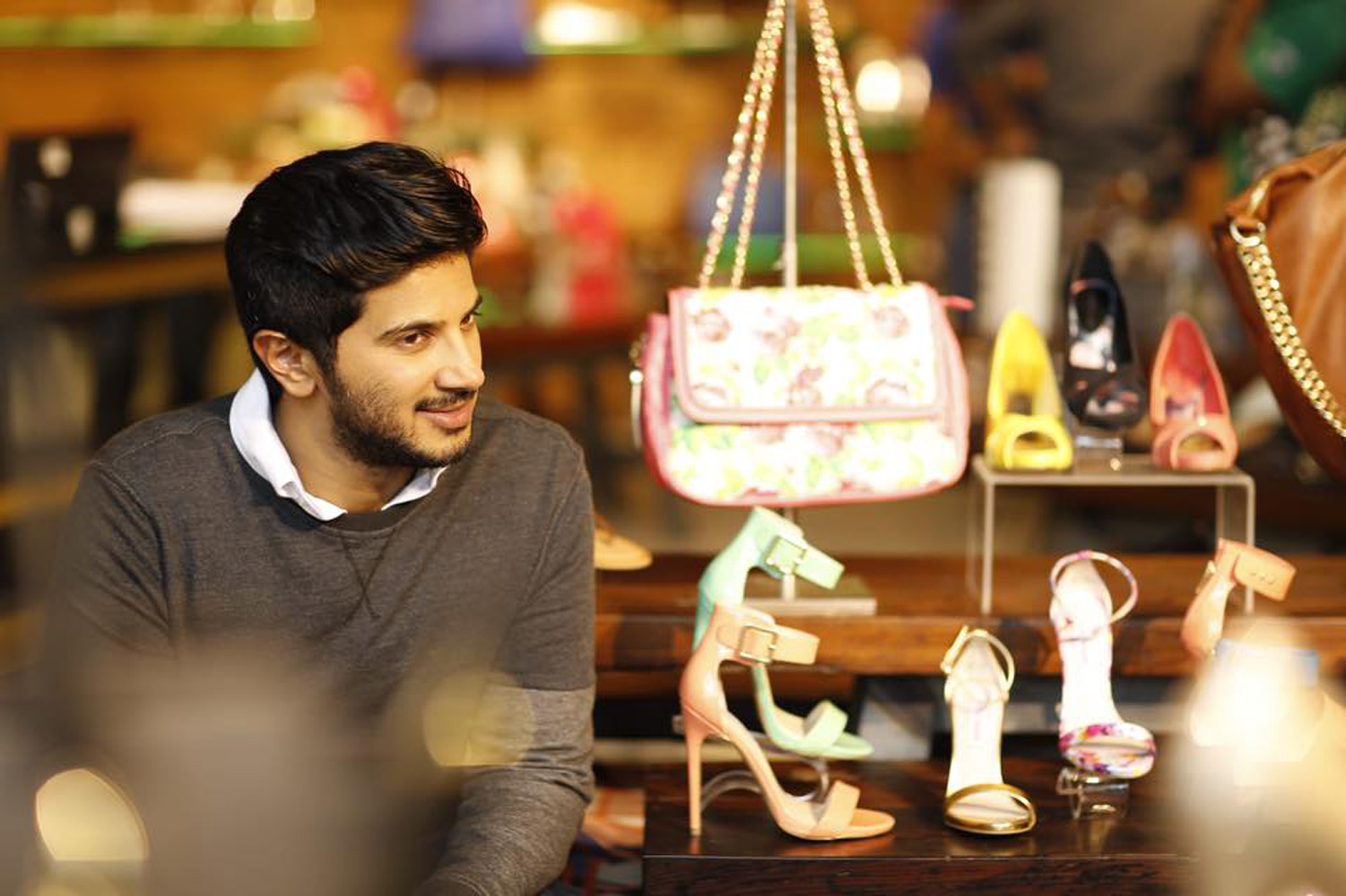 100 Days Of Love Stills Photos Images Dulquer Salmaan - Dulquer Salmaan Images For Dp - HD Wallpaper 