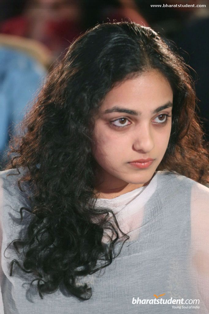 Nithya Menon - Nithyamenan Photoes In Gundejari Gallanthainde - HD Wallpaper 