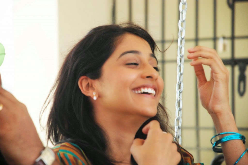 Regina Cassandra - HD Wallpaper 