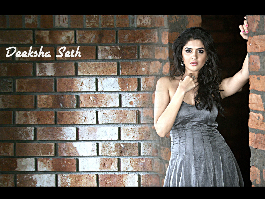 Deeksha Seth Full Hd - HD Wallpaper 
