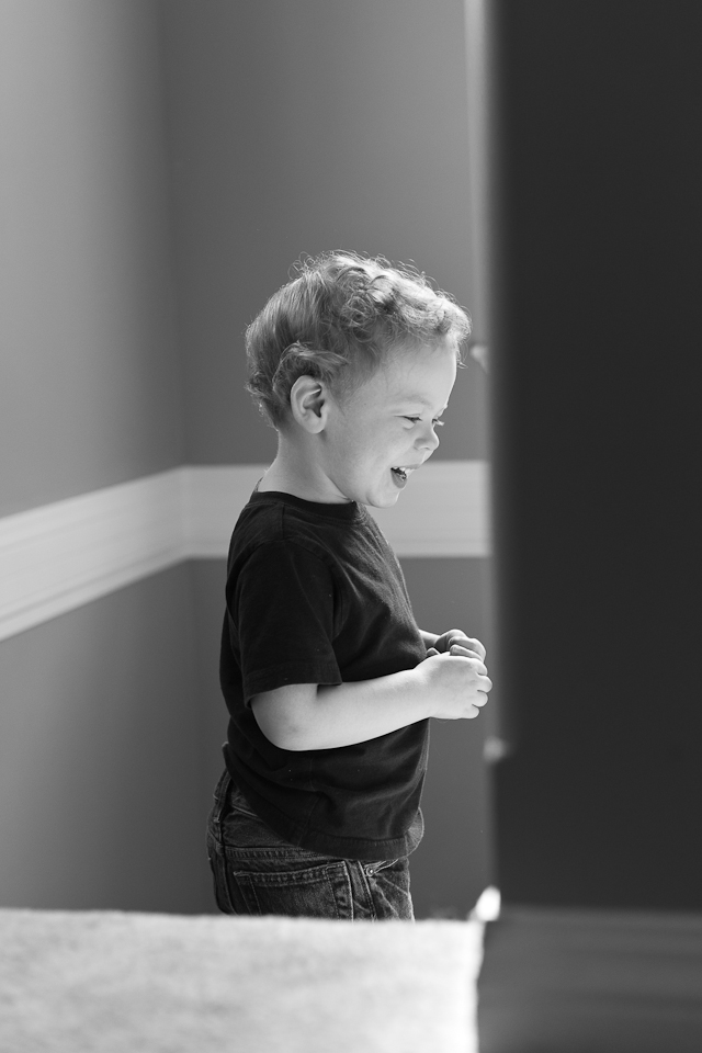 Standing - HD Wallpaper 