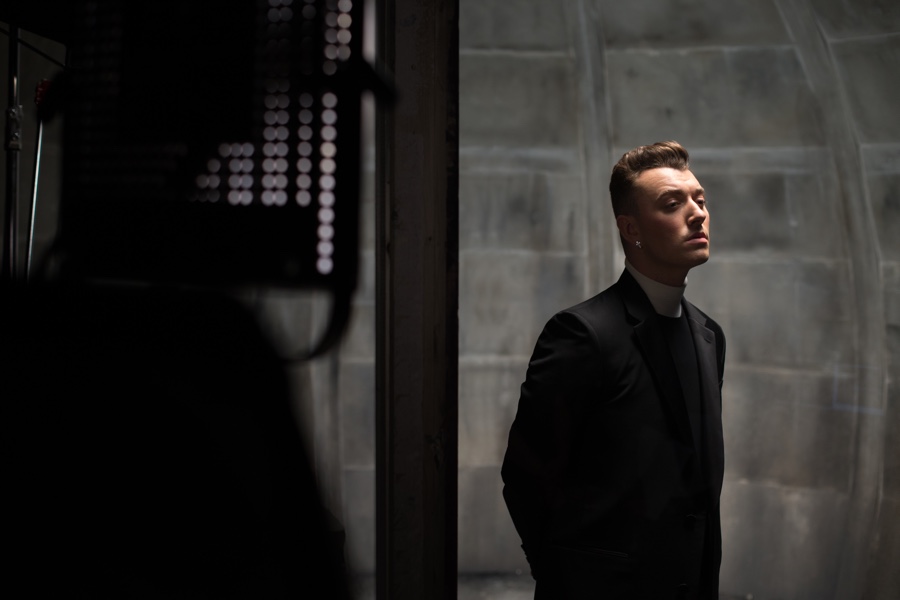 Behind The Scenes - Balenciaga Fw16 Sam Smith - HD Wallpaper 