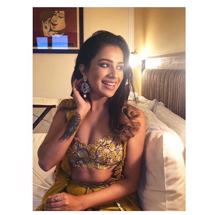 Sara Gurpal Hot Video - HD Wallpaper 