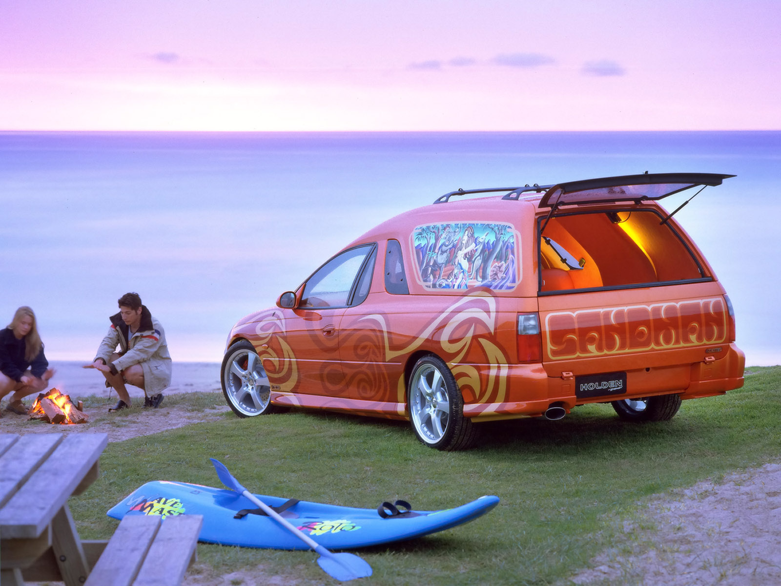 Holden Sandman - HD Wallpaper 