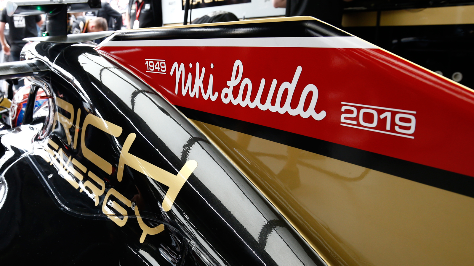 Auto Show - HD Wallpaper 