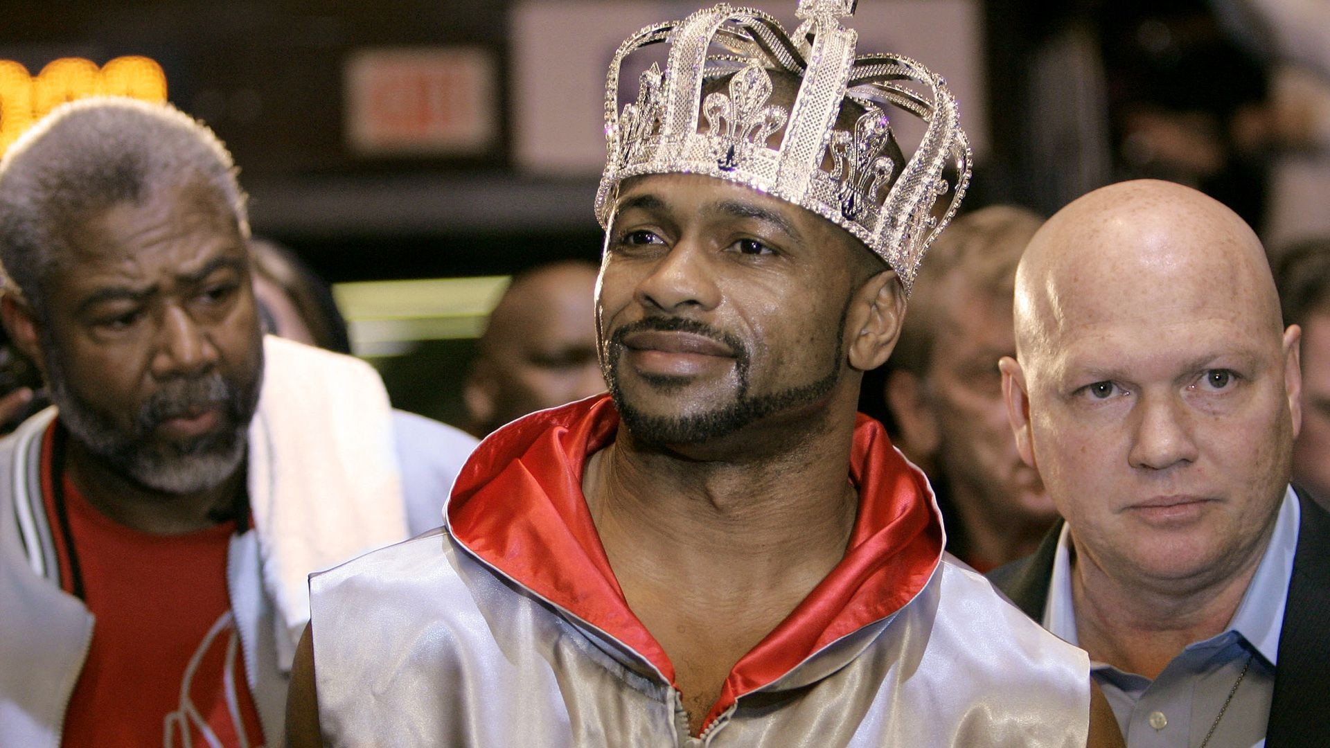 Roy Jones Jr Hd Wallpaper 
 Data-src /w/full/0/e/4/230001 - Roy Jones Jr Crown - HD Wallpaper 
