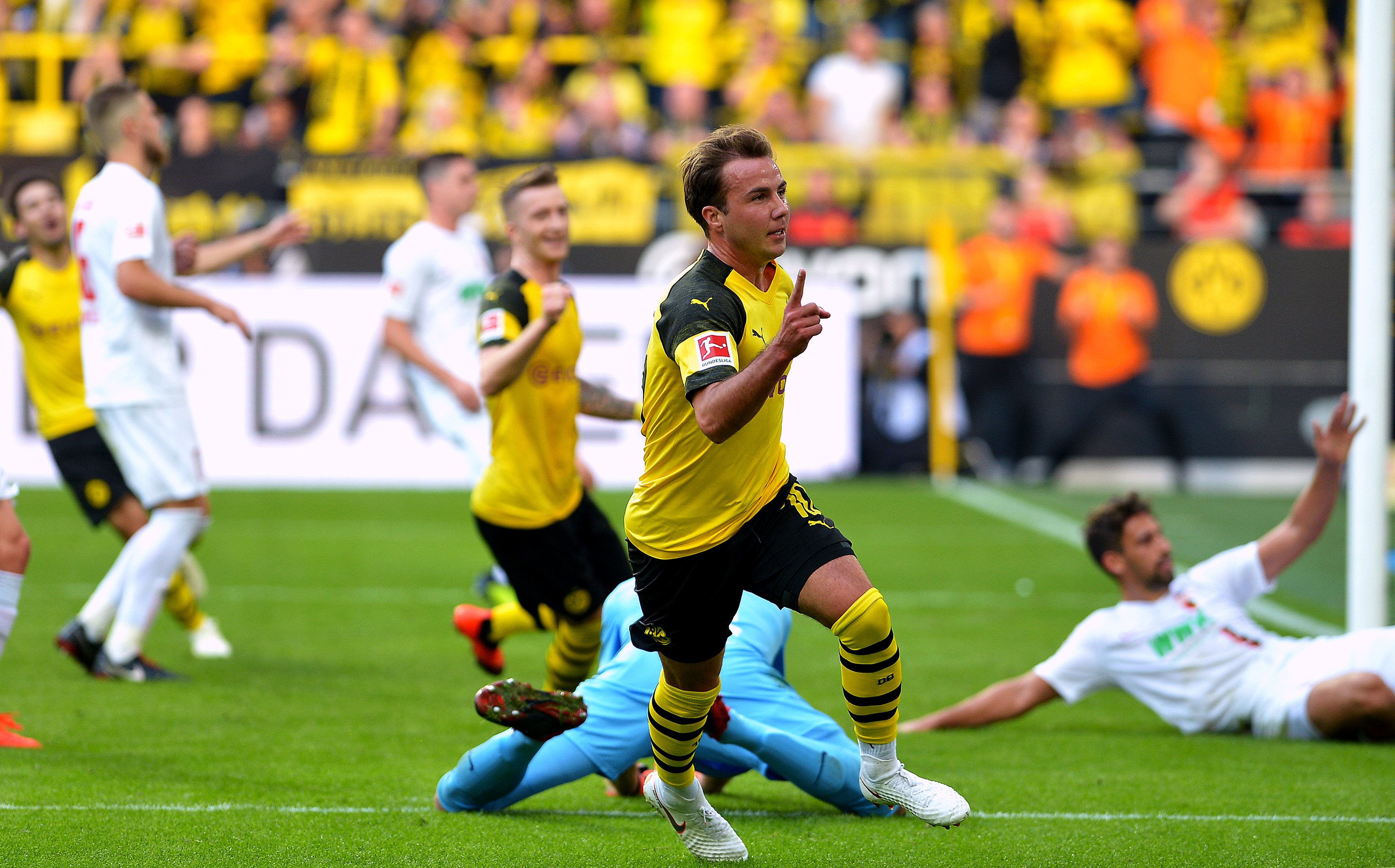 Borussia Dortmund Tore Mario Götze - HD Wallpaper 