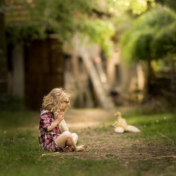 Baby, Duck, Love, Path, Photography, Childhood, One - Photography - HD Wallpaper 