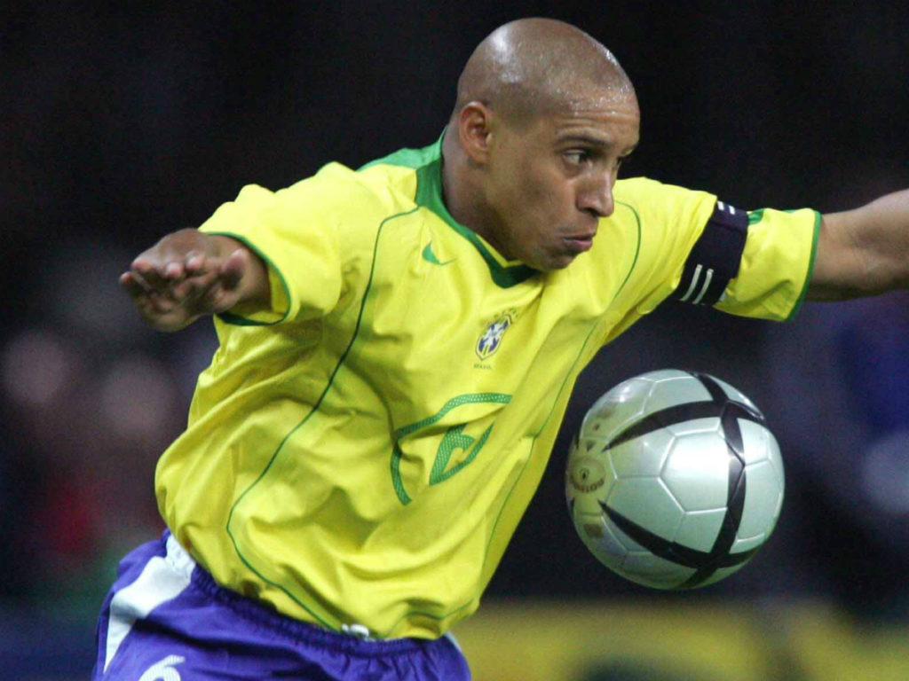 Roberto Carlos - 1024x768 Wallpaper Roberto Carlos - 1024x768 Wallpaper