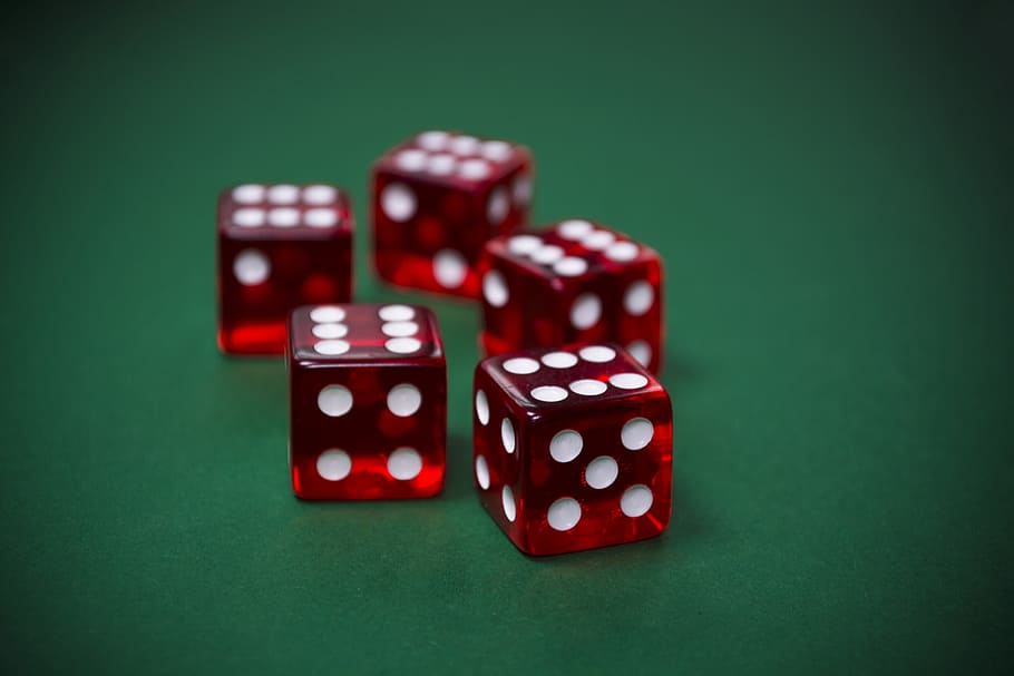 Five Red And White Dices, Cube, Gamble, Gambling, Risk, - Poker Cube - HD Wallpaper 