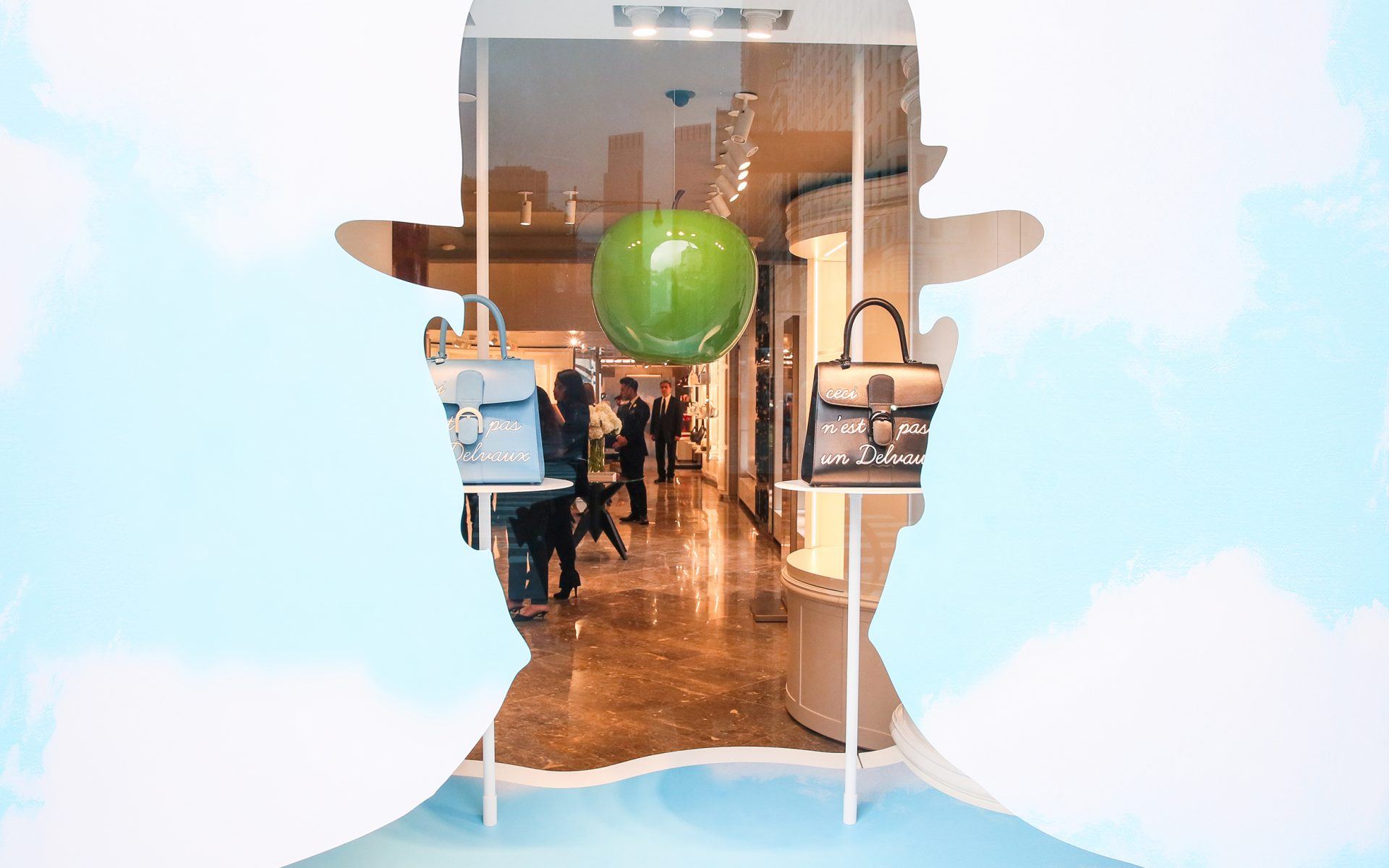 Luxury Yacht - HD Wallpaper 