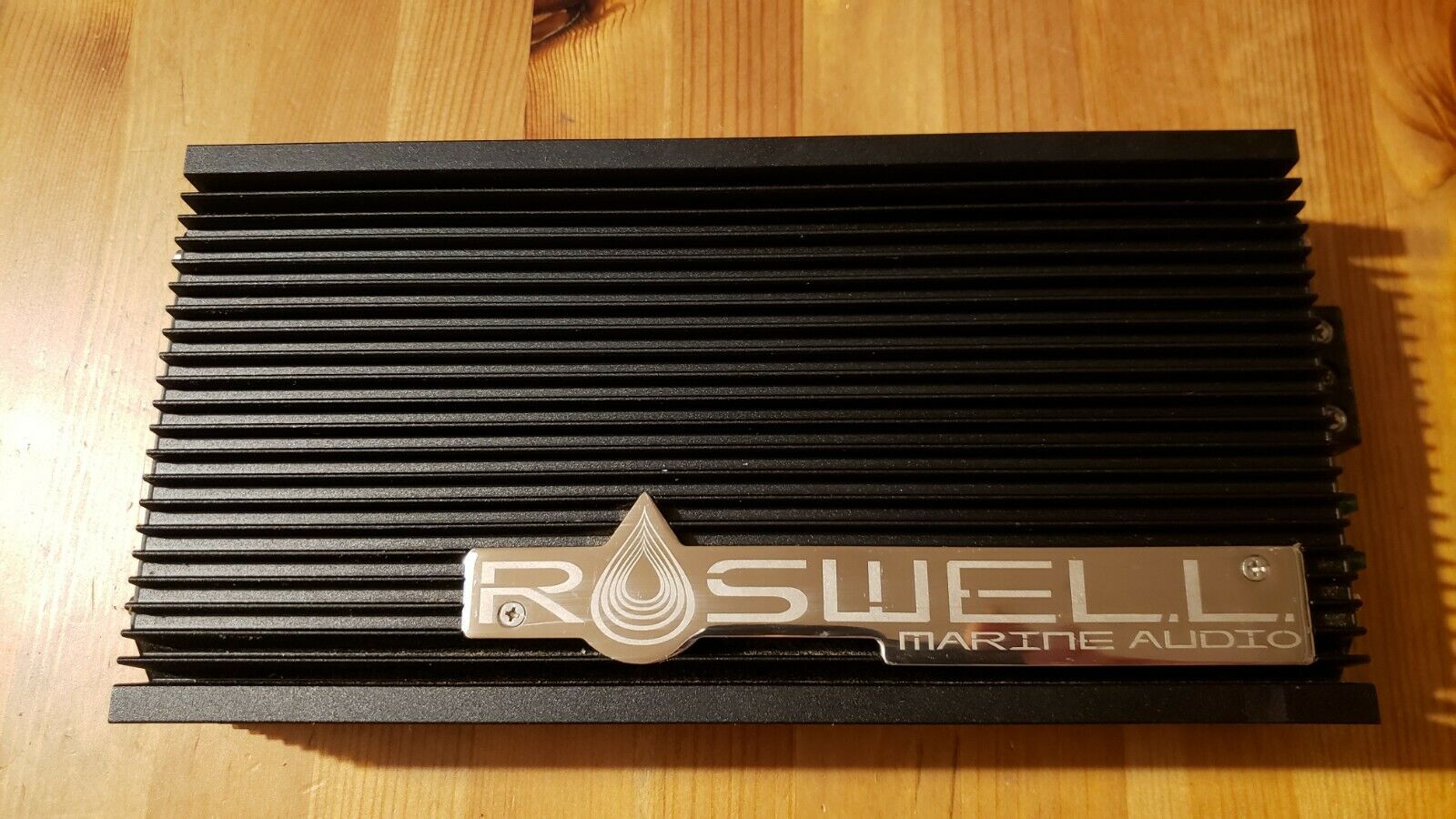 Emblem - HD Wallpaper 